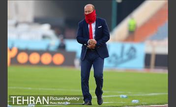 دیدار تیم های پرسپولیس  و صنعت نفت آبادان 1