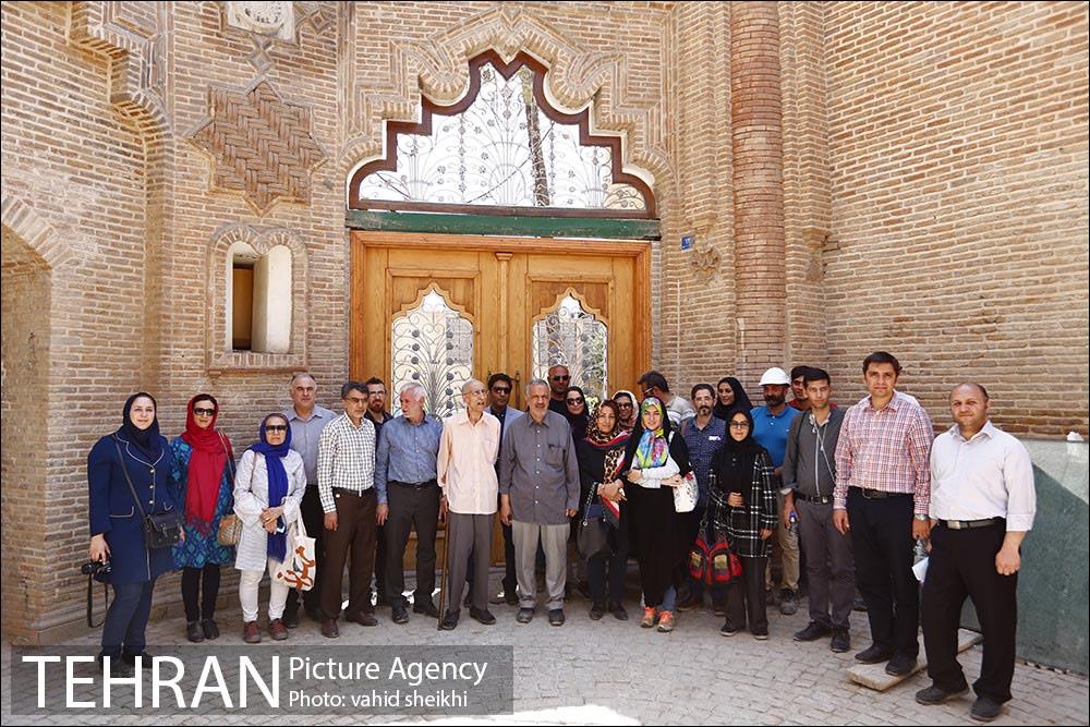 تهران گردی احمد مسجد جامعی به مناسبت روز مشروطه 2 31