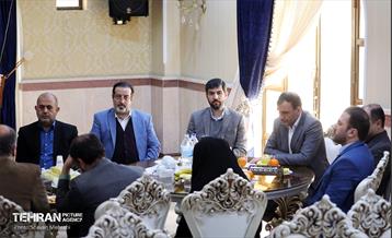 تجلیل از دست‌اندرکاران تدوین برنامه چهارم تحول و پیشرفت شهر تهران 22
