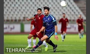 دیدار تیم های فوتبال پیکان و شهر خودرو 1