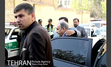 شهردار تهران در آیین نواختن زنگ سال تحصیلی جدید در دبیرستان ماندگار البرز 2