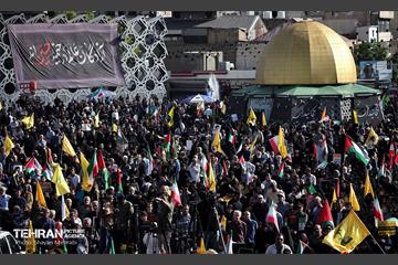 تجمع قدردانی از عملیات وعده صادق ۲ در میدان امام حسین (ع) 29