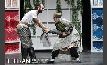 نمایش شیش و بش به کارگردانی جواد روشن 23