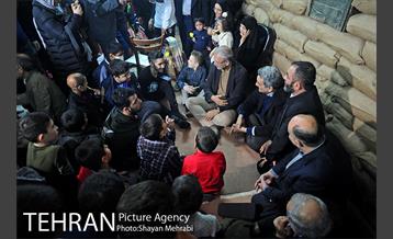 برنامه شب یلدا همراه شهردار تهران در موسسه خیریه بهشت امام رضا(ع) 21