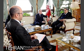 دیدار شهردار تهران با سفیر فرانسه 15