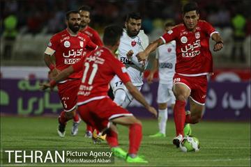 هفته دوم مسابقات لیاگ برتر تراکتور سازی تبریز و پرسپولیس تهران 15