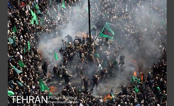 عزاداری ظهر عاشورای حسینی در چهار راه گلوبندک 30