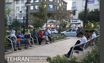 بعدازظهر تابستانی در میدان نبوت (هفت حوض) 23