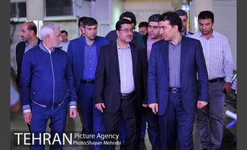 سرپرست شهرداری تهران و رئیس مرکز ارتباطات و امور بین الملل شهرداری تهران در بازدید از فعالیت‌های شبانه شهرداری و زندگی شبانه مردم تهران 21