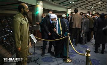 بازدید مهمانان سی و پنجمین کنفرانس بین‌المللی وحدت اسلامی از برج میلاد 19