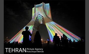 هزار توی زمان در برج آزادی 5