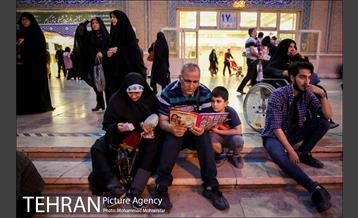 افطاری ساده در حاشیه نمایشگاه قرآن 12