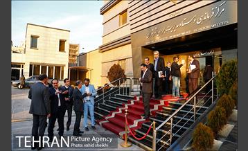 بازدید اعضای کمیسیون عمران مجلس از ستاد فرماندهی و مدیریت بحران شهرداری 26