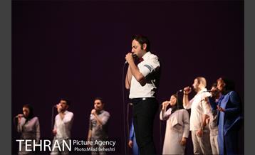کنسرت گروه آواز تهران‎ 17