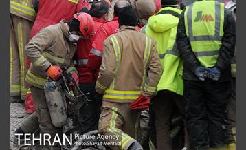 هشتمین روز آواربرداری ساختمان پلاسکو-2 40