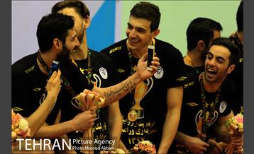 دیدار تیم‌های والیبال شهرداری ورامین و سایپا 22