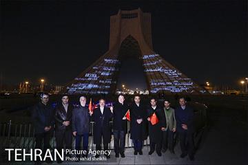 اکران تصاویری بر برج آزادی تهران برای همدردی با ملت چین 20