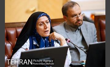 نخستین جلسه مجمع ٥١ نفره امید با حضور شهردار و استاندار تهران 34