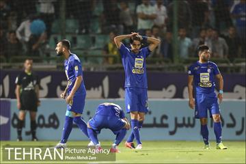 دیدار تیم های استقلال تهران و ذوب آهن اصفهان 23