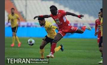 دیدار تیم‌های فوتبال پرسپولیس - پارس جنوبی 10