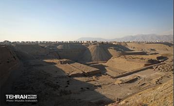 بازدید شهردار تهران از پروژه های خاکریزآب 11