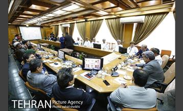 دیدار هیئت بلند پایه عمانی با شهردار تهران 7