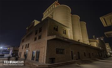 90 سال با سی مان ری  34