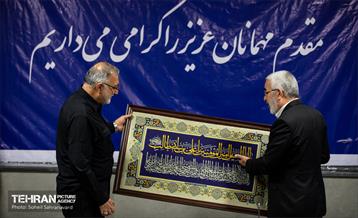 دیدار شهردار تهران با تولیت آستان علوی