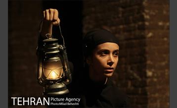 نمایش کلفت ها‎ 7