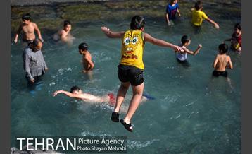 تابستان گرم  در چشمه علی 22