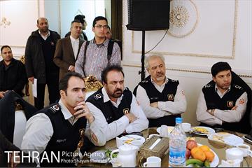 نشست صمیمانه شهردار تهران با خانواده های شهدای آتش نشان و آسیب دیدگان حادثه ساختمان پلاسکو 5