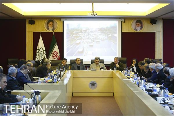 نشست هم اندیشی مشترک اعضای شورای اسلامی شهر و شهردار با حضور اعضای هیت علمی کنفرانس بین المللی ترافیک 13