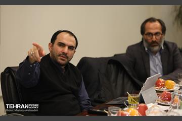 بازدید شهردار تهران از موسسه همشهری 1