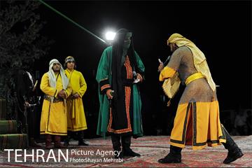 تعزیه خوانی در تکیه دو شهید دولت آباد 33