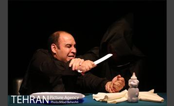 نمایش رومئو و ژولیت یا تو چرا تیبالت رو کشتی؟ 3