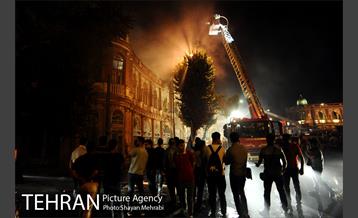 آتش سوزی ساختمان میدان حسن آباد 2