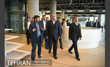 بازدید شهردار تهران از پروژه باغ کتاب در مجموعه اراضی عباس آباد 2