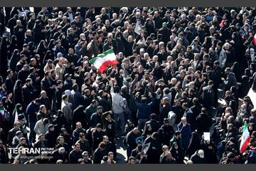 اجتماع مردم تهران در پی شهادت رهبر انقلاب - 2 19