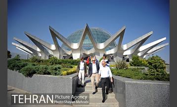 شهردار وین، مهمان تهران 49