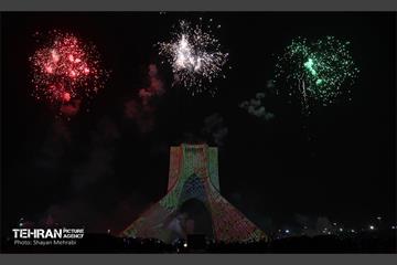 نور افشانی در شب سالگرد پیروزی انقلاب اسلامی - 2 19