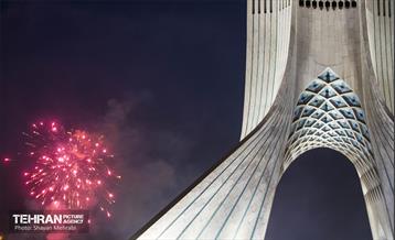 پایتخت، غرق در نور غدیر 11