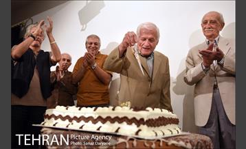 بیست و چهارمین «تولد ماه»‎ 1