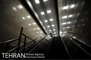 شبگردی اصحاب رسانه در خط 7 مترو تهران 13
