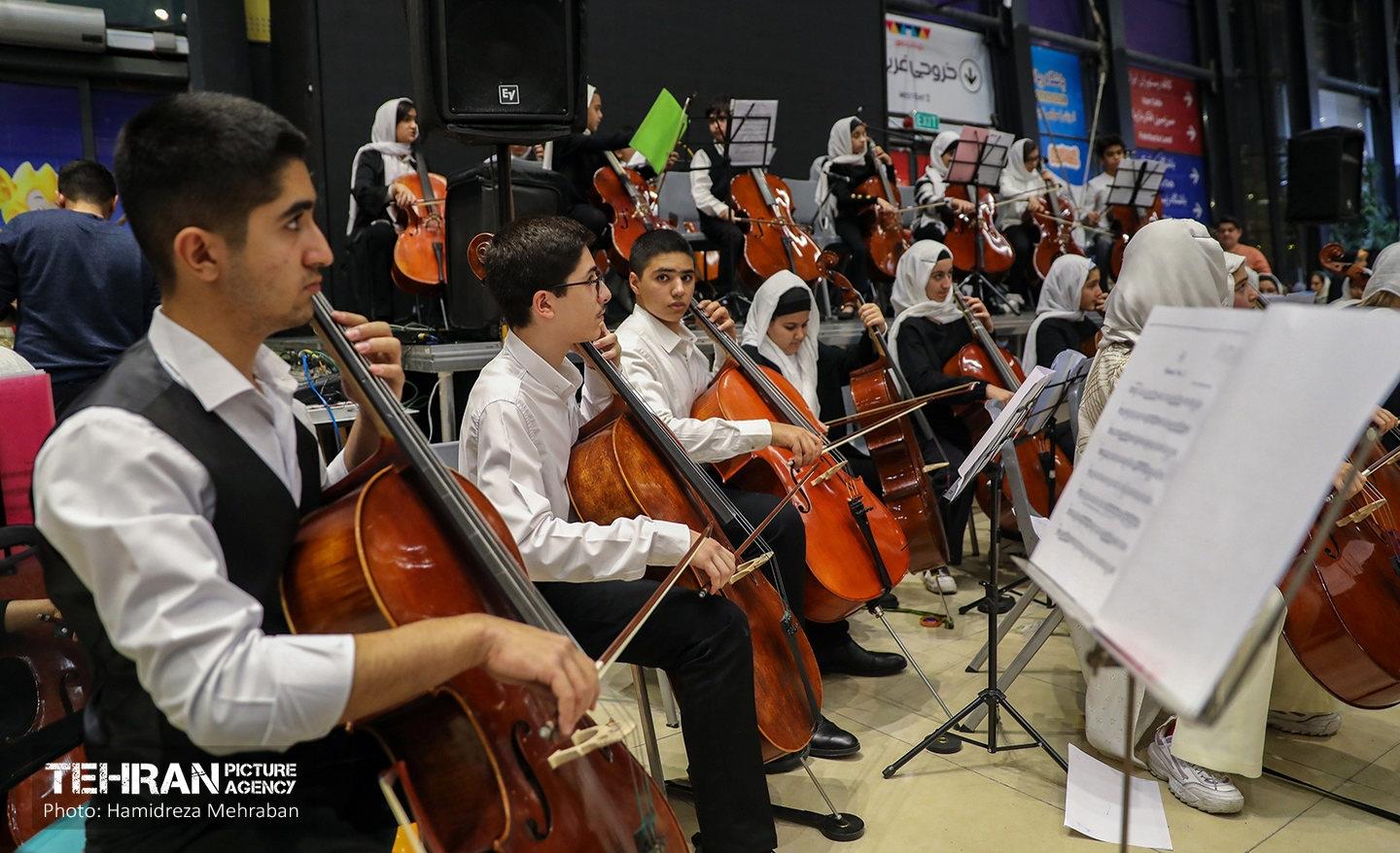 رویدادکتاب و کتابخوانی در باغ کتاب تهران 34