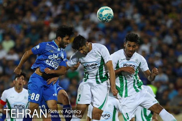 دیدار استقلال و ذوب آهن در لیگ برتر فوتبال 6