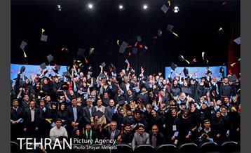 نخستین جشن فارغ التحصیلی ادوار دانشکده خبر 53