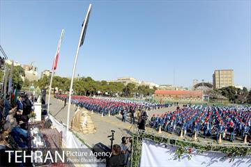 شهردار تهران در آیین نواختن زنگ سال تحصیلی جدید در دبیرستان ماندگار البرز 29
