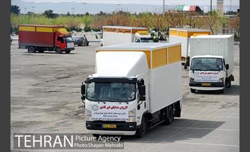 ارسال کمک های مردمی جمع آوری شده توسط مناطق ۲۲ گانه شهرداری تهران به مناطق سیل زده خوزستان 23