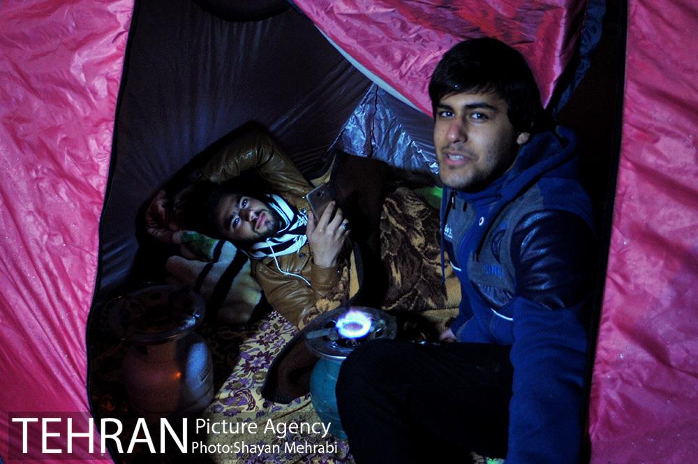 هواداران شب قبل از شهرآورد ۸۴ 6