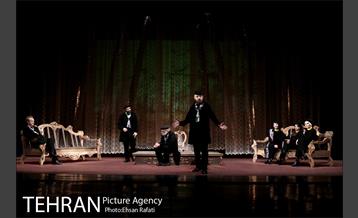 نمایش باغ آلبالو 6